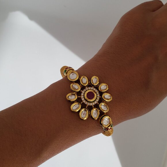 NWOT Statement Bracelet Elegant Kundan Enamel CZ Floral Design Hinged Bangle - Picture 3 of 13